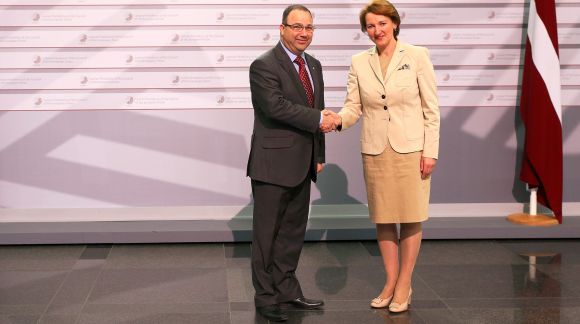 From left to right: Mr Silvio De Bono, MCAST President of Board of Governors; Ms Mārīte Seile, Latvian Minister for Education and Science. Photo: EU2015.LV