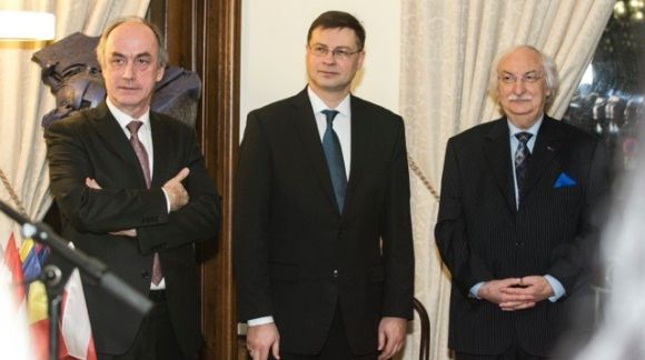 From left to right: Latvia's Ambassador to the Council of Europe Rolands Lappuķe, Vice-President of the European Commision Valdis Dombrovskis and Honorary Consul in Strasbourg Richard Burgstahler. Photo: Permanent Representation of Latvia to the Council of Europe