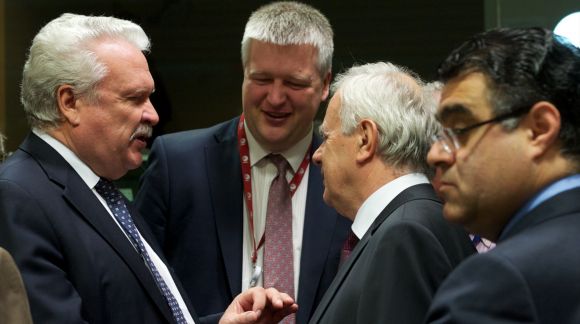 No kreisās: Jānis Dūklavs, Latvijas zemkopības ministrs; Niks Kujialis, Kipras Lauksaimniecības, dabas resursu un vides ministrs. © European Union