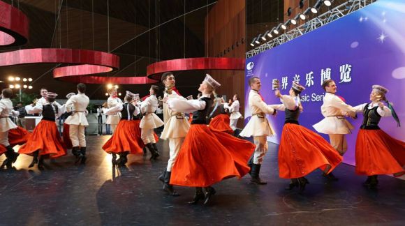 Deju ansamblis “Daiļrade” Pekinas Nacionālajā Skatuves mākslu centrā