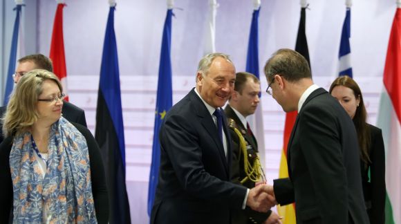 The President of the Republic of Latvia Andris Bērziņš greets Mr Tibor Navracsics, EU Commissioner for Education, Culture, Youth and Sport. Photo: EU2015.LV