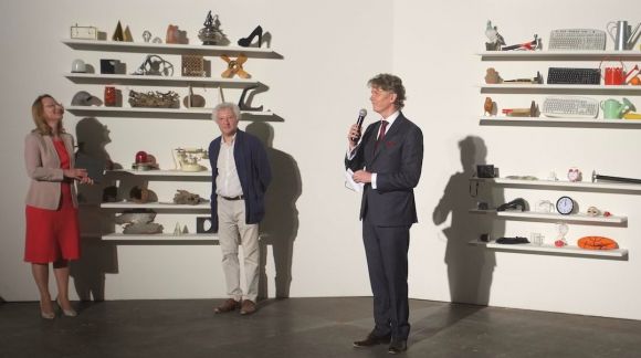 From left to right: Minister for Culture Dace Melbārde, exhibition curator Viktor Misiano, Latvian Ambassador to Italy Artis Bērtulis. Photo: INDIE