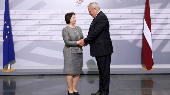 From left to right: Ms Virginija Baltraitienė, Minister of Agriculture of Lithuania; Mr Jānis Dūklavs, Latvian Minister for Agriculture. Photo: EU2015.LV