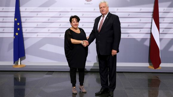 From left to right: Ms Sharon Alida Maria Dijksma, Minister for Agriculture of Netherlands; Mr Jānis Dūklavs, Minister for Agriculture of Latvia. Photo: EU2015.LV
