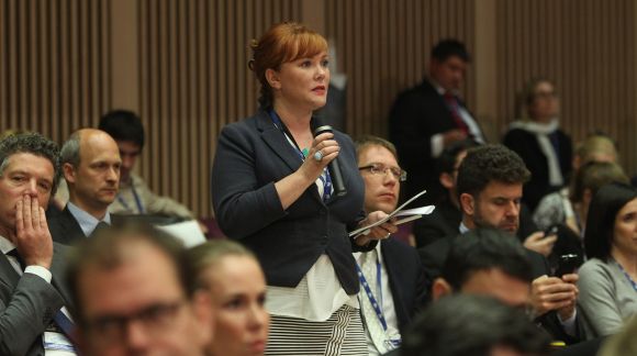 Rapporteur of WS4 Jennifer Baker. Photo: EU2015.LV