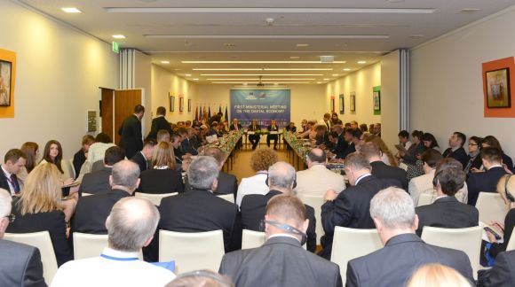 Pirmā Austrumu partnerības ministru sanāksme par digitālo ekonomiku. © European Union 