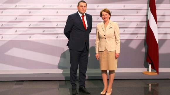 From left to right: Mr Veljko Tomic, Deputy Minister, Ministry of Education of Montenegro; Ms Mārīte Seile, Latvian Minister for Education and Science. Photo: EU2015.LV
