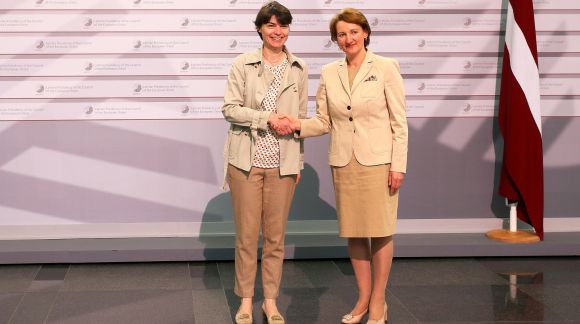 From left to right: Ms Nathalie Nikitenko, Director Ministry of social affairs health of France; Ms Mārīte Seile, Latvian Minister for Education and Science. Photo: EU2015.LV
