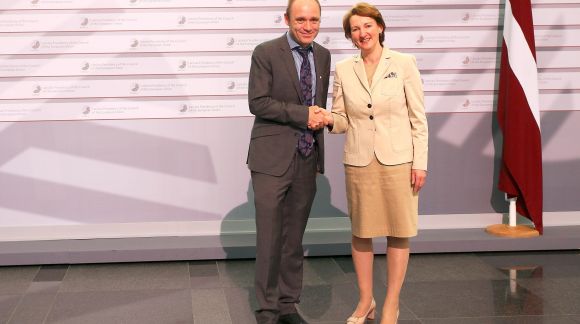 From left to right: Mr Phil O`Flaherty, Head of Further Education and Training of Ireland; Ms Mārīte Seile, Latvian Minister for Education and Science. Photo: EU2015.LV
