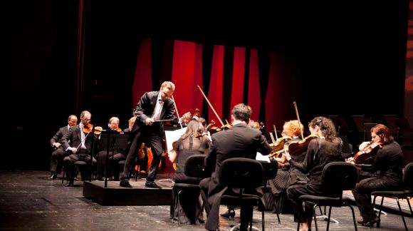 Conductor Ainārs Rubiķis. Photo: Permanent Representation of Latvia to the Council of Europe