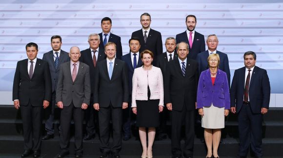 Family photo. First Meeting of EU and Central Asian Ministers for Education. Photo: EU2015.LV